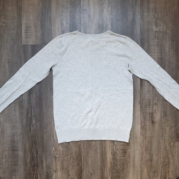 Sweater - Picture 2 of 6